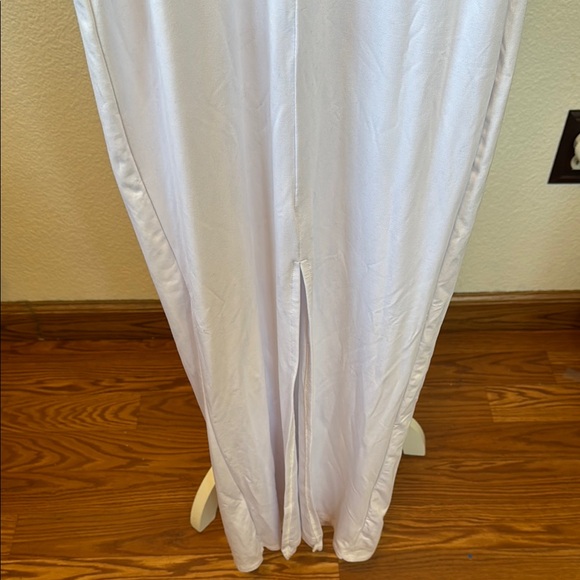 Elegant White Women's Maxi Dress - Picture 6 of 7